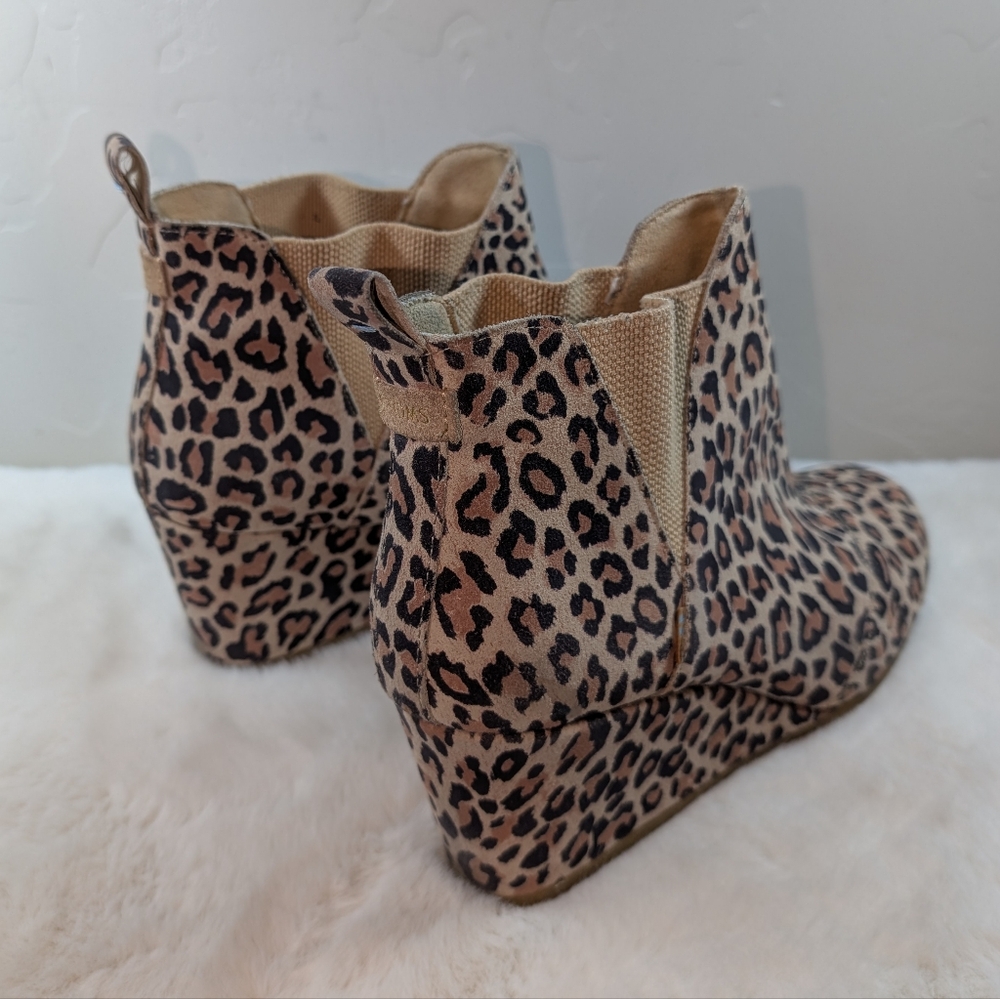 TOMS Kelsey Wedge Ankle Booties – Light Leopard Print – Size 10 - Picture 6 of 14